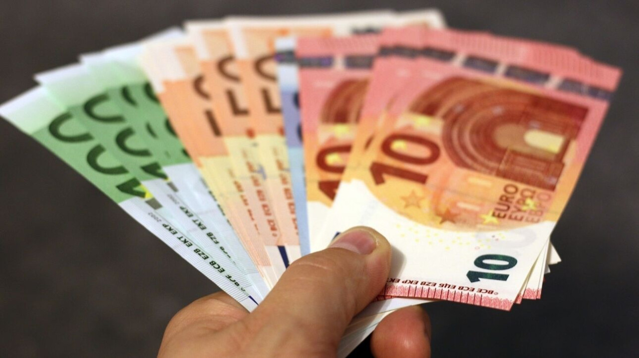 ΟΠΕΚΑ: Τη Δευτέρα θα καταβληθούν τα επιδόματα