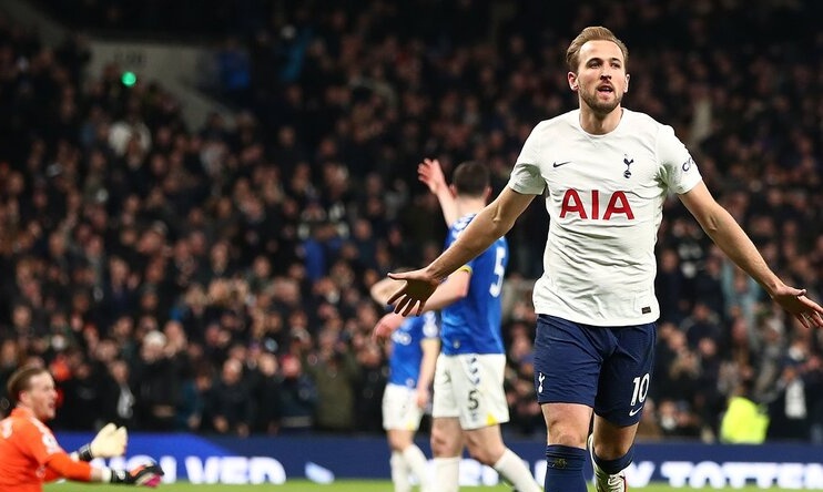 Premier League: Πάρτι στο ημίχρονο με Έβερτον η Τότεναμ - Έπιασε Ανρί ο Κέιν! (videos)