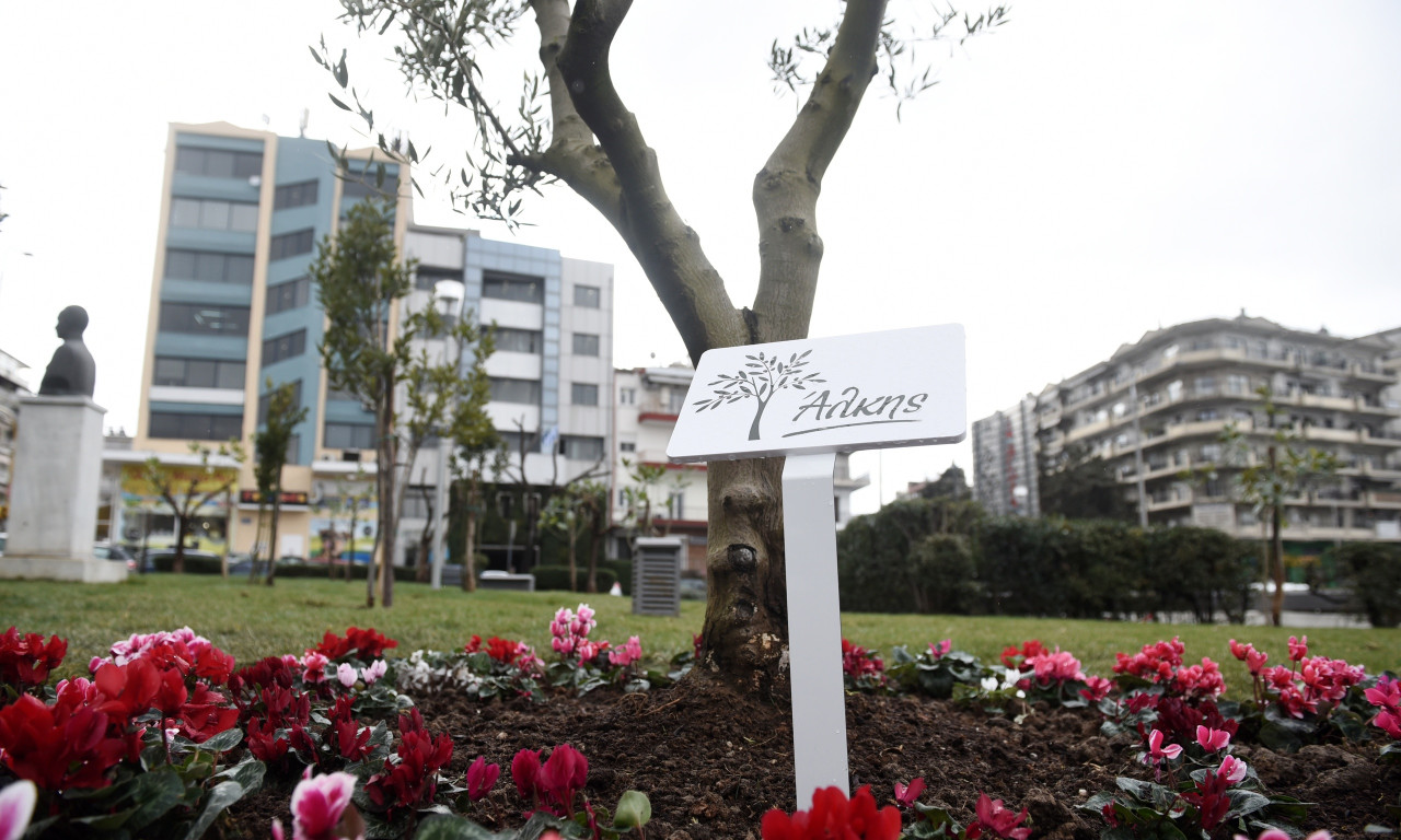 Απαράδεκτο: Αφαίρεσαν τις ταμπέλες με τα ονόματα των θυμάτων οπαδικής βίας από το πάρκο φιλίας