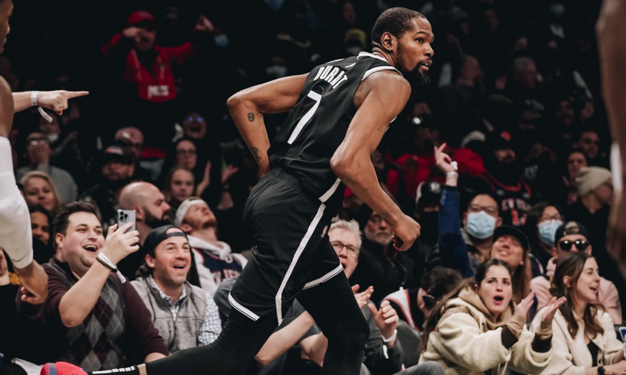 NBA: Άγγιξε ρεκόρ ο ασταμάτητος Ντουράντ - Πέτυχε 53 πόντους και εκτέλεσε τους Νικς (video)