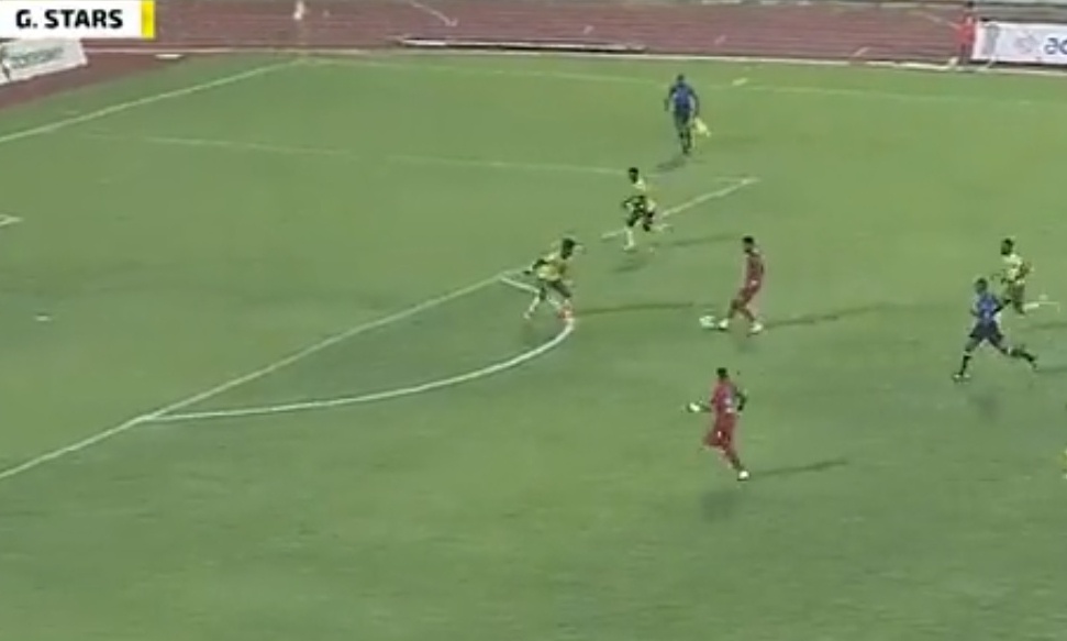 «Μια στιγμή παραφροσύνης» - Viral ο επόπτης που έφτασε μέχρι τη μεγάλη περιοχή (video)