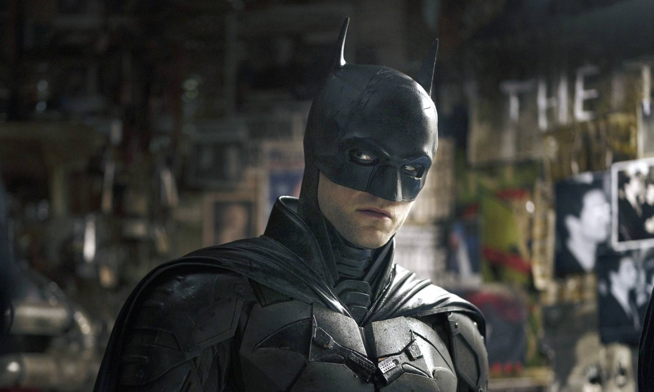 Απίθανος τύπος πήγε να δει το Batman και άφησε ζωντανή νυχτερίδα στην αίθουσα! (photos+video)