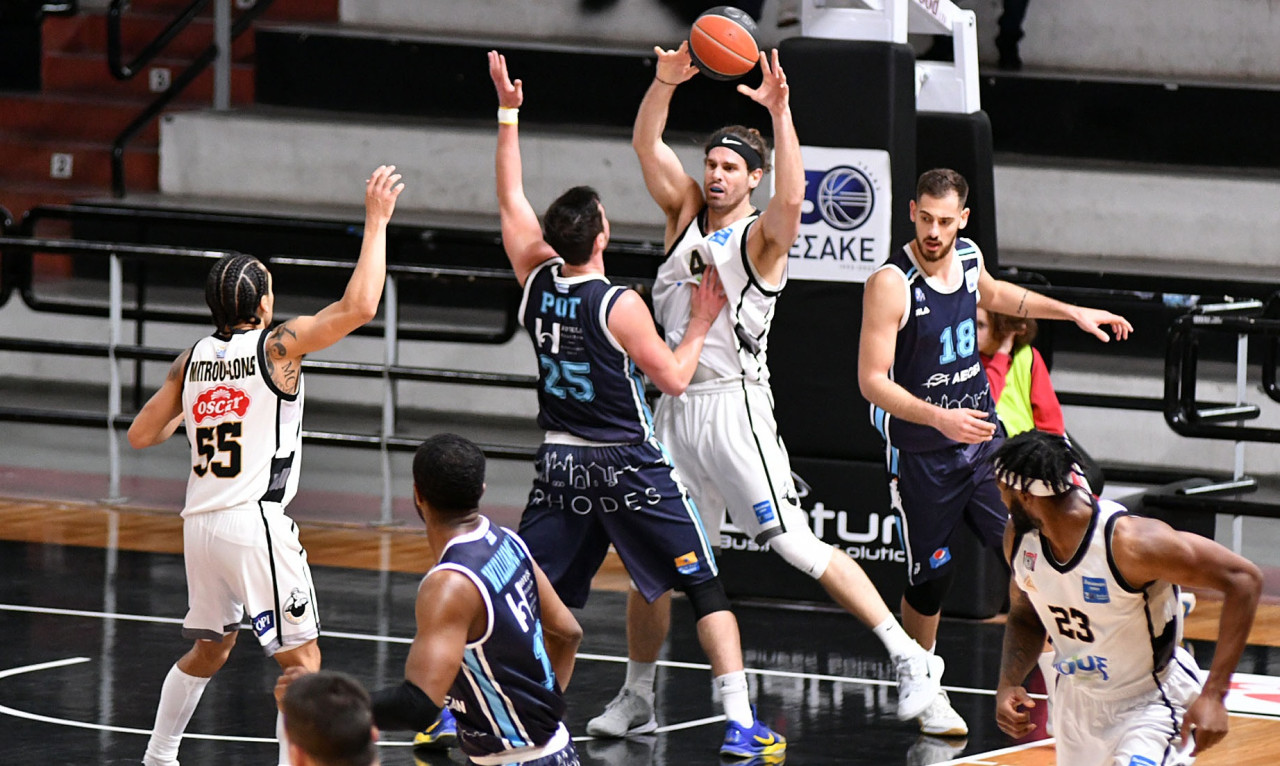 Απόλλων Π.: Τέσσερις πόντους απέχει ο Μπόγρης από τους 900!