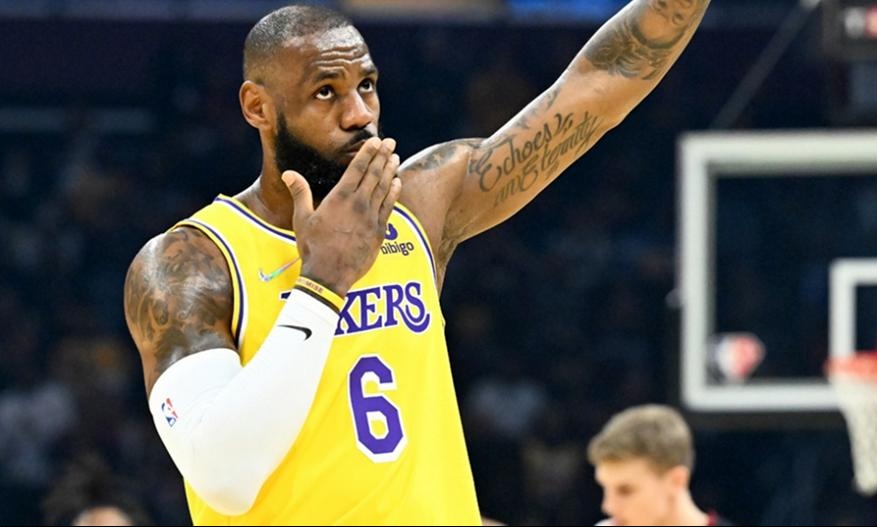 NBA: Η τρομακτική εμφάνιση του Λεμπρόν Τζέιμς (photos+video)