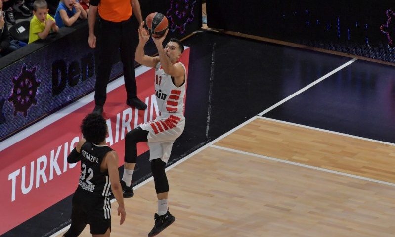 Βιλερμπάν-Ολυμπιακός: Η παρακάμερα της «ερυθρόλευκης» νίκης (video)