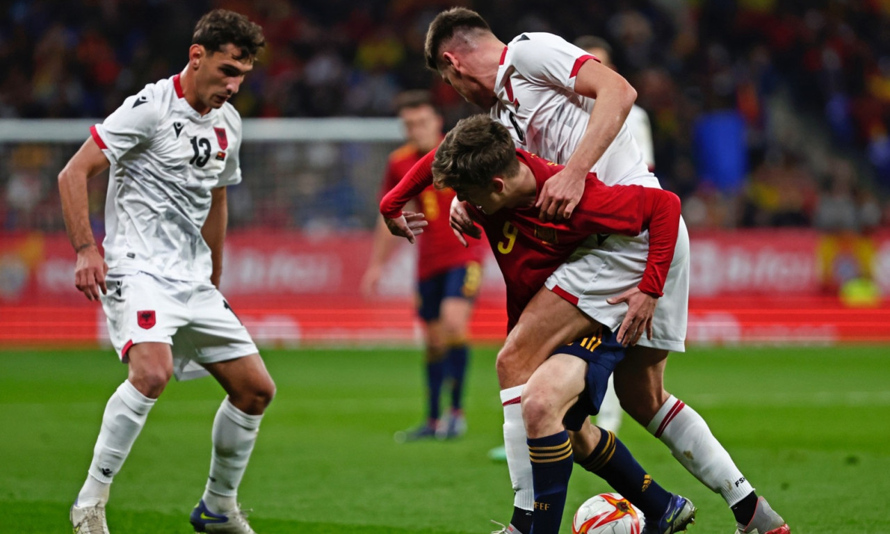 Το «πάλεψαν» οι Αλβανοί, το πήραν οι Ισπανοί (Videos+Photos)