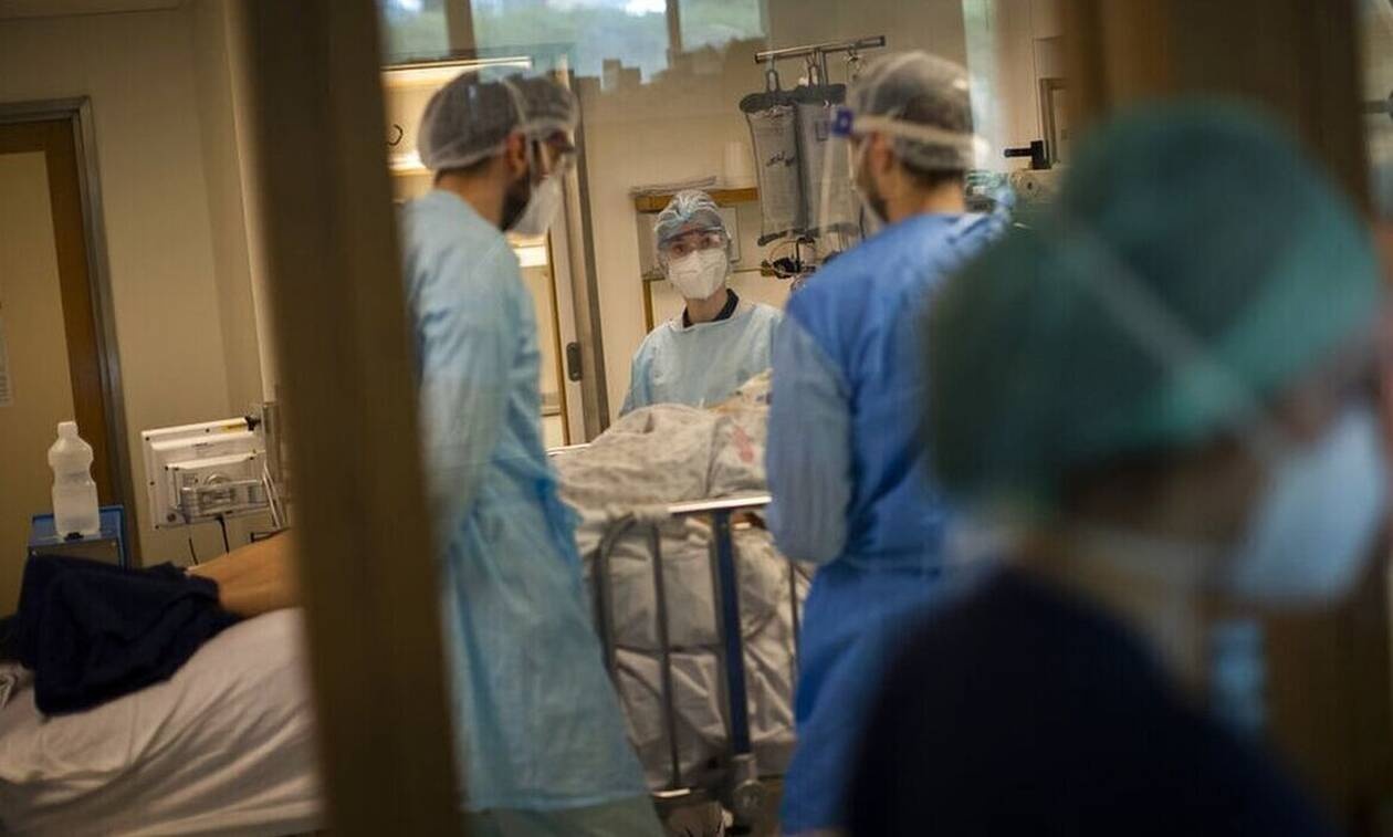 Κρούσματα σήμερα: 21.099 νέα ανακοίνωσε ο ΕΟΔΥ - 51 θάνατοι και 355 διασωληνωμένοι