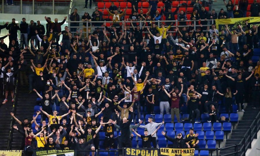 ΑΕΚ-Παναθηναϊκός ΟΠΑΠ: Πανό των οπαδών των γηπεδούχων για Λεωφόρο και Βοτανικό (pics)
