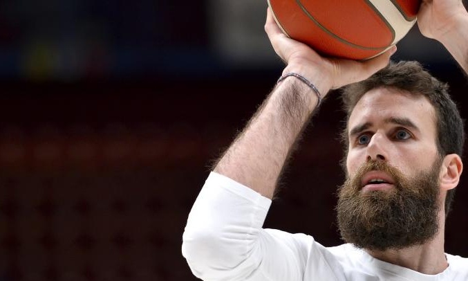 Αρμάνι Μιλάνο: Τρεις εβδομάδες εκτός ο Ντατόμε!