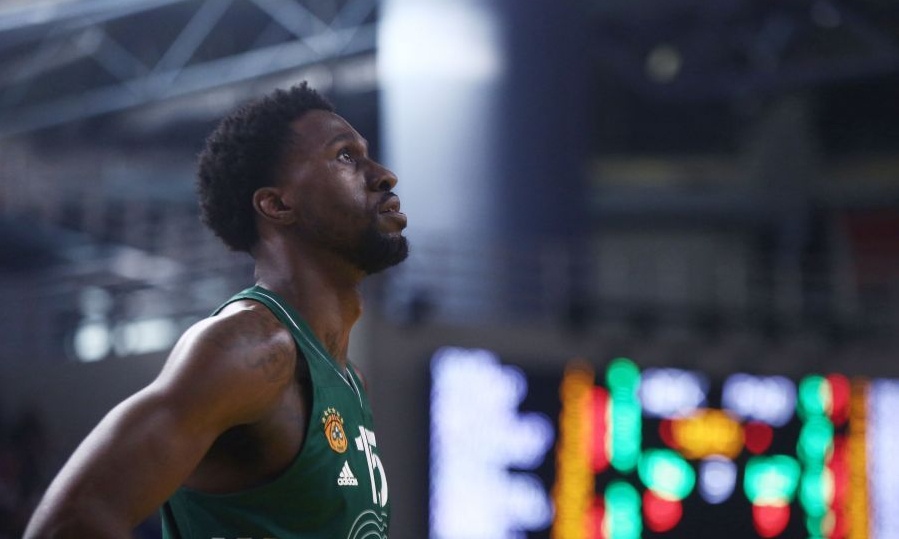 Ουάιτ: «Ανυπομονώ να ζήσω την μοναδική ατμόσφαιρα του ντέρμπι στο ΟΑΚΑ»