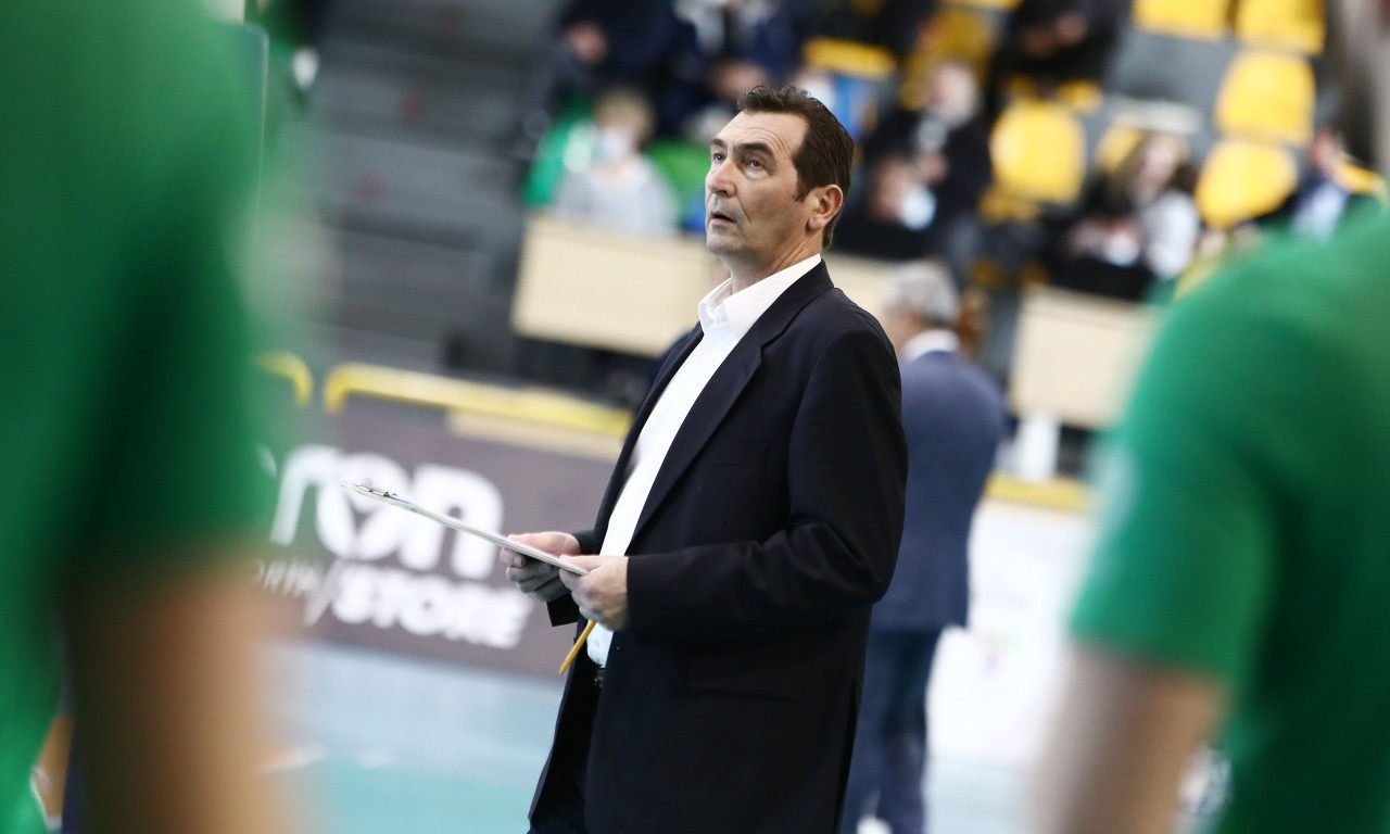 Ανδρεόπουλος: «Αν κερδίζει ο Παναθηναϊκός θα πάρει το πρωτάθλημα, αν όχι δε θα το πάρει»!
