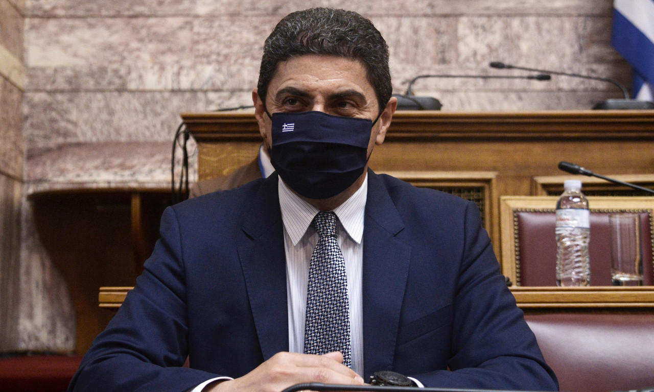 Αυγενάκης: Τέλος τα εισιτήρια στους οργανωμένους, είσοδος μόνο για τους κατόχους διαρκείας