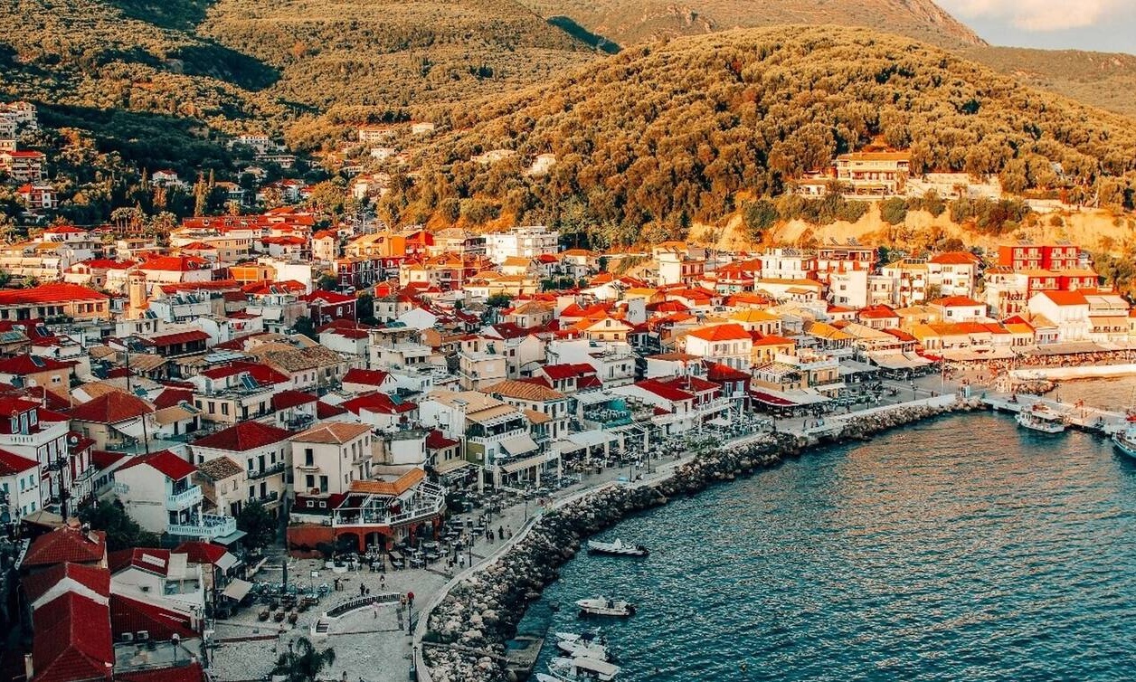 Πάσχα 2022: Δέκα διαχρονικές απολαύσεις που μας έχουν λείψει και ανυπομονούμε να ξαναζήσουμε