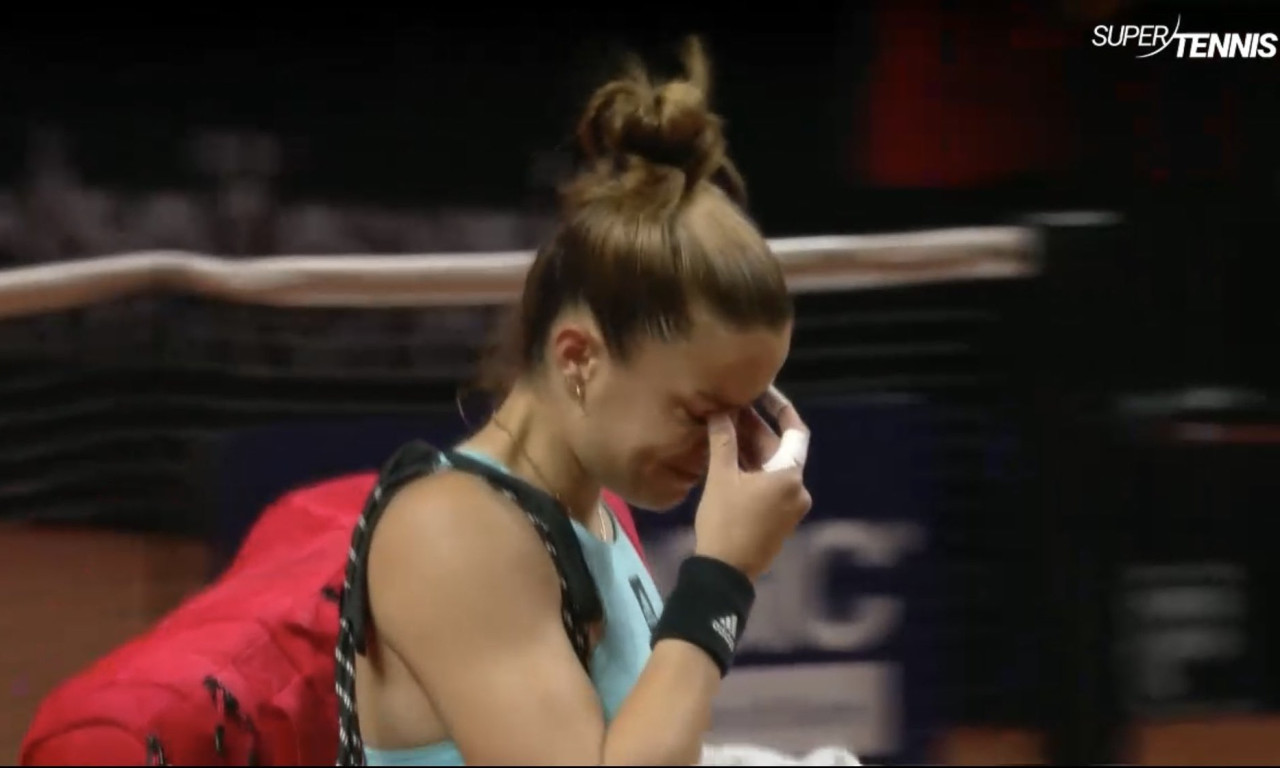 Λύγισε η Μαρία Σάκκαρη: Εγκατέλειψε κι έβαλε τα κλάματα στη Στουτγκάρδη (photos)