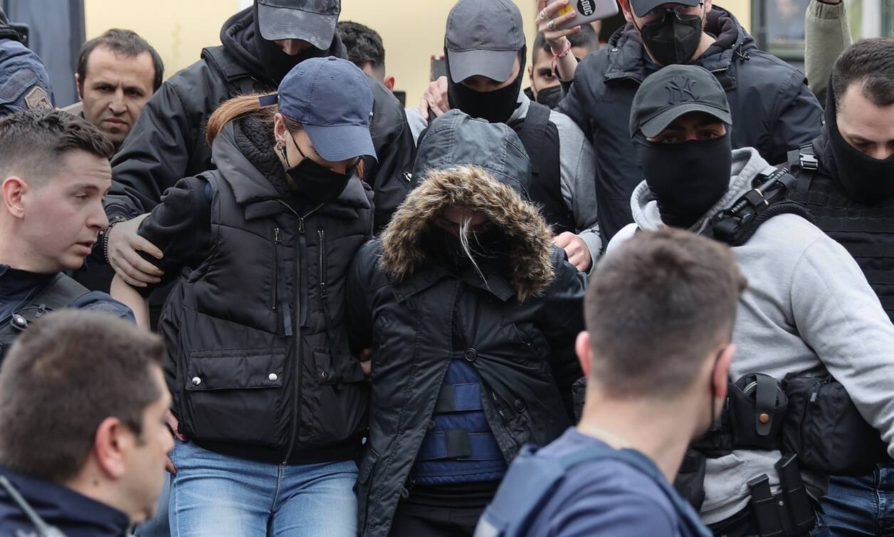 Ραγδαίες εξελίξεις στην Πάτρα: Βρέθηκαν ίχνη ύποπτης ουσίας και στη Μαλένα