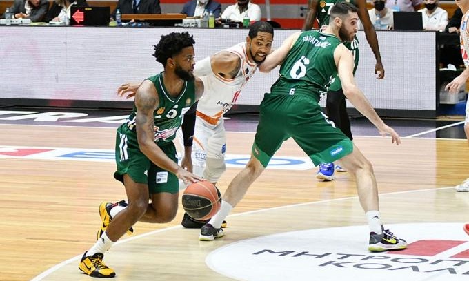 Προμηθέας-Παναθηναϊκός ΟΠΑΠ: Το εντυπωσιακό ankle braker του Μέικον στον Φράνκαμπ (video)