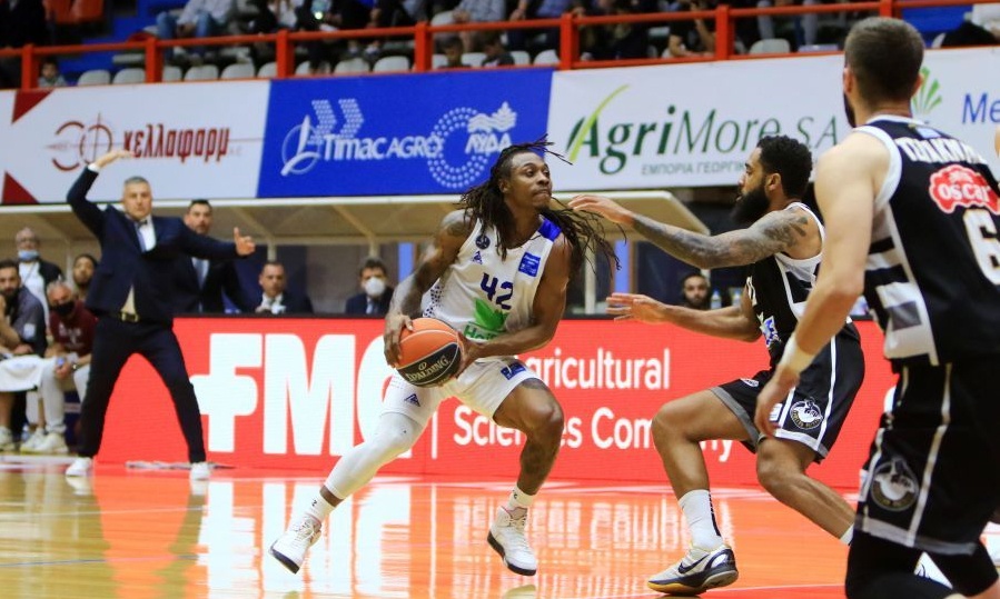 Λάρισα-Απόλλων 83-74: Βήμα οκτάδας με τρομερό δίδυμο Μάριτς-Κρουμπάλι