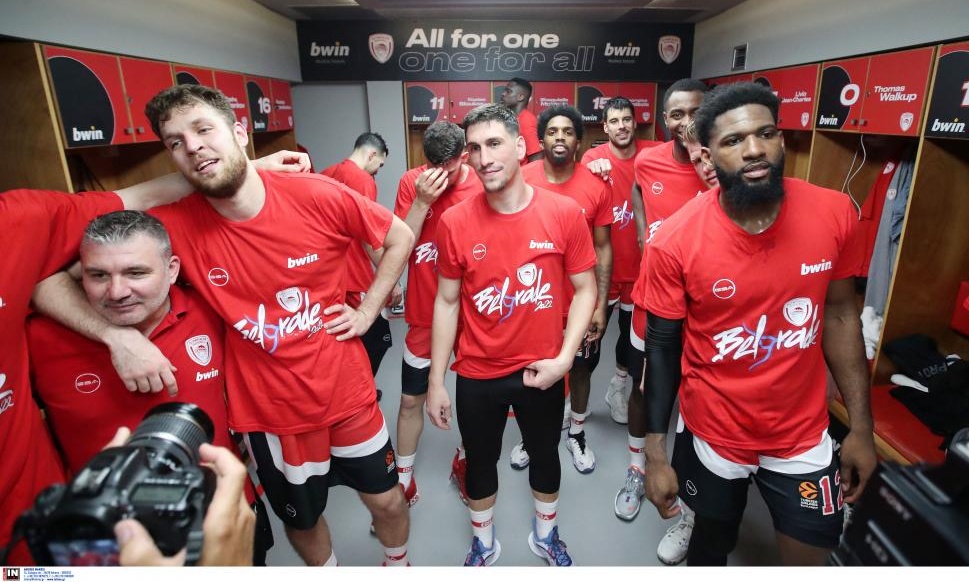 «Πάρτι» στα αποδυτήρια του Ολυμπιακού μετά την πρόκριση στο Final Four