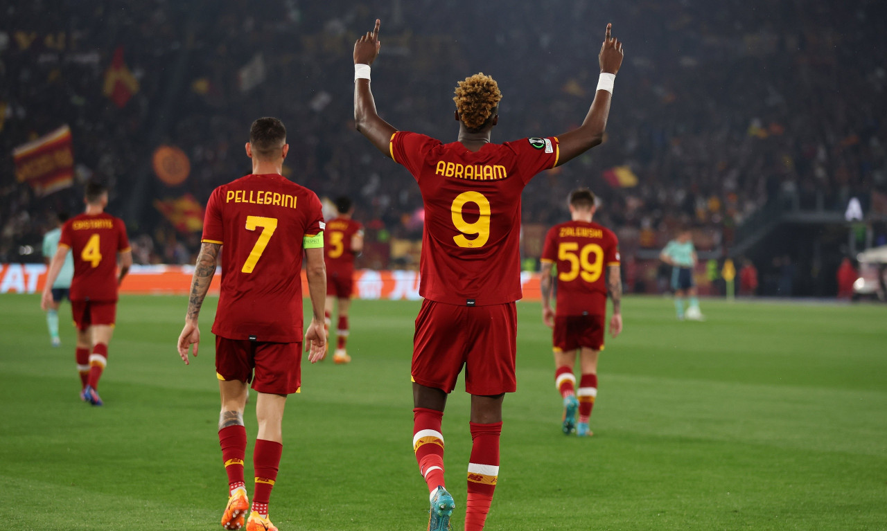 Conference League: Κεφαλιά «δυναμίτητας» Έιμπραχαμ, προβάδισμα η Ρόμα (Video)