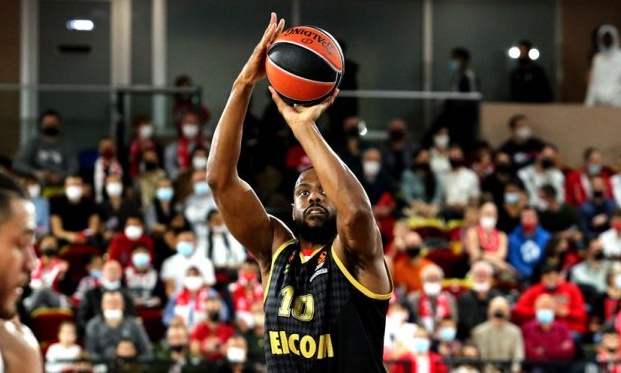 Μονακό: Τάσεις φυγής από Ουίλ Τόμας