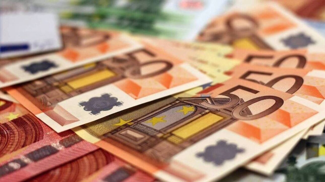 Επιδόματα e-ΕΦΚΑ - ΟΑΕΔ: Πότε καταβάλλονται στους δικαιούχους
