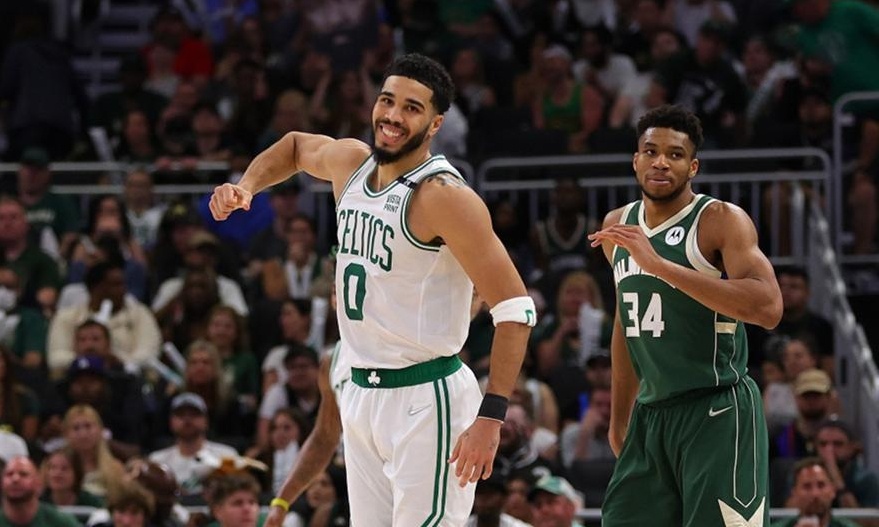 NBA: Λύγισαν τον μυθικό Γιάννη οι Σέλτικς - Στους τελικούς της Δύσης οι Ουόριορς (video)