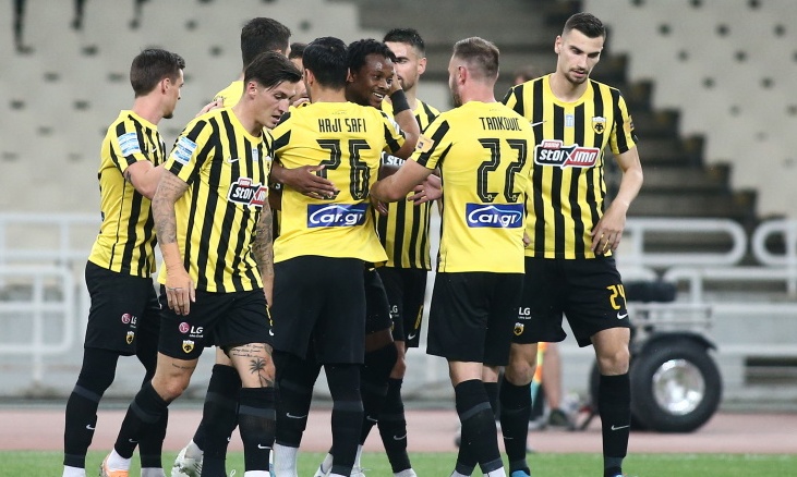 ΑΕΚ-Ολυμπιακός: Έβαλαν φωτιά σε διαφημιστική πινακίδα μετά την γκολάρα του Λιβάι! (video)