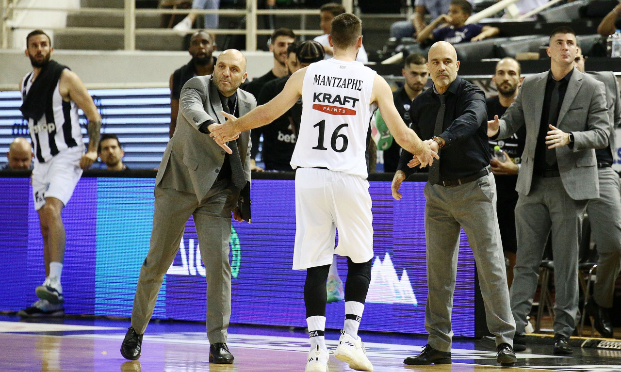 ΠΑΟΚ: «Βολές» Μάντζαρη κατά Λυκογιάννη - «Έριχνε ευθύνες στους παίκτες για να καλύψει τον εαυτό του»