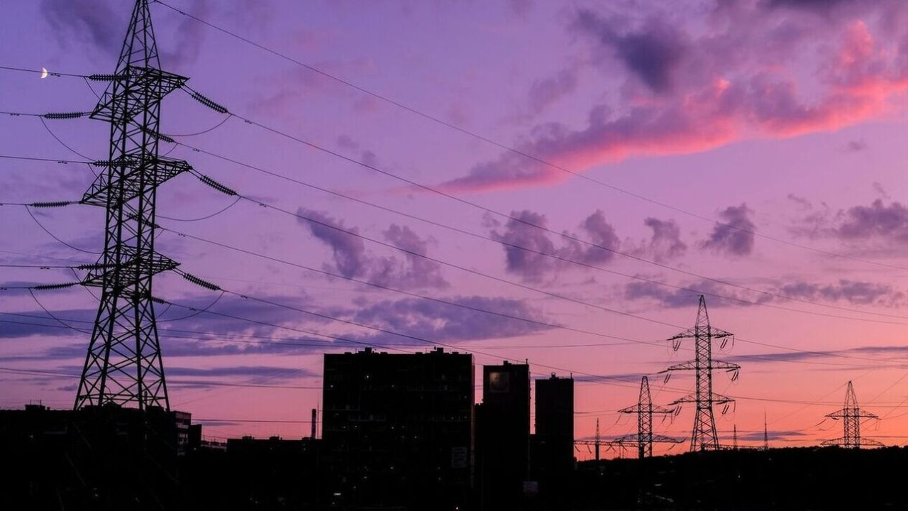 Πλάνο εκ περιτροπής ηλεκτροδότησης των καταναλωτών της χώρας έχει σχεδιάσει η κυβέρνηση