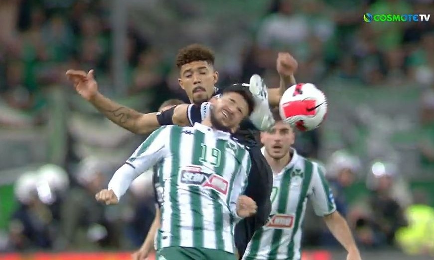 Τελικός Παναθηναϊκός-ΠΑΟΚ: «Πράσινες» φωνές για αποβολή σε «καρατιά» του Αουγκούστο στον Βιγιαφάνιες