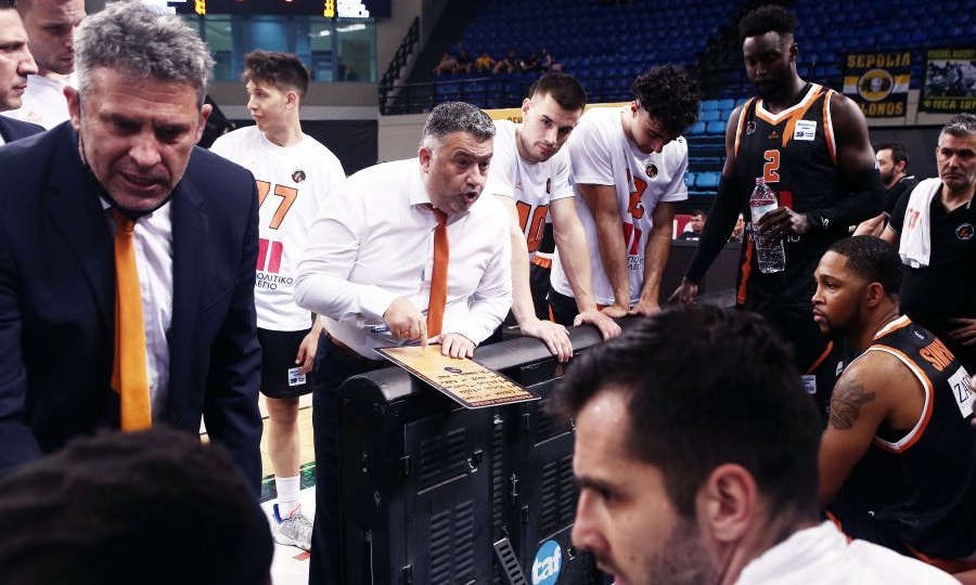 Γιατράς: «Ο κόσμος της Πάτρας να γεμίσει το γήπεδο για την πρόκριση»