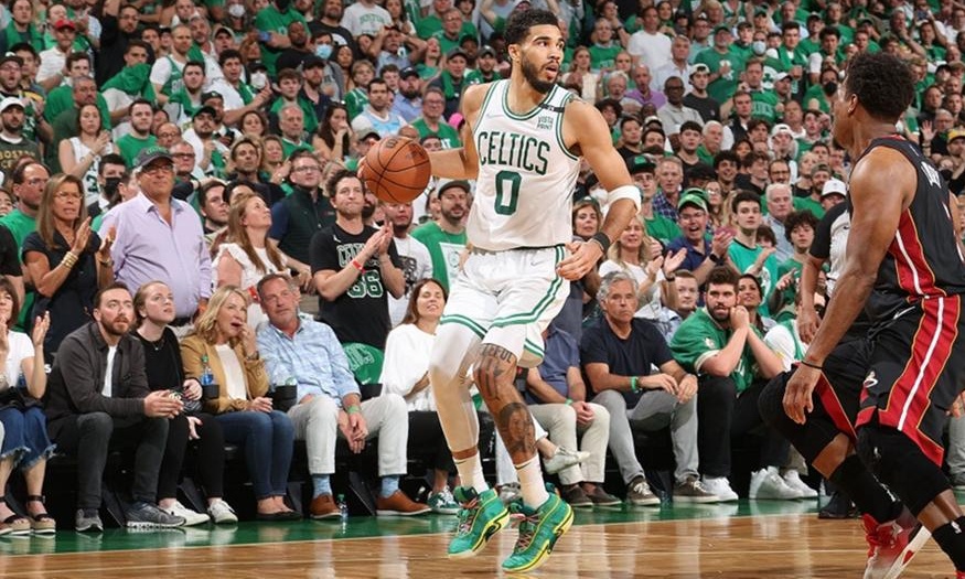 NBA: Απάντηση με περίπατο για Σέλτικς (video)