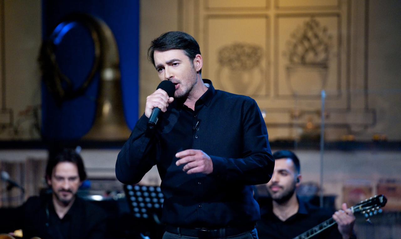 Νέο τραγούδι από τον Ανδρέα Λάφη: «Όσο σκοτάδι τόσο φως»