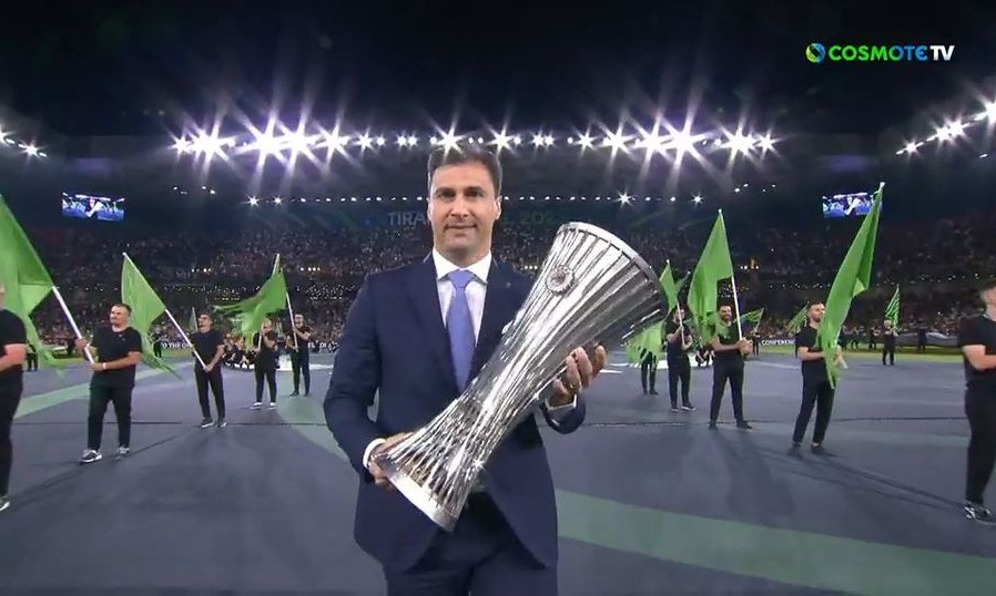 Ρόμα-Φέγενορντ: «Πάρτι» στις εξέδρες - Στη θέση του το τρόπαιο του Conference League (videos)