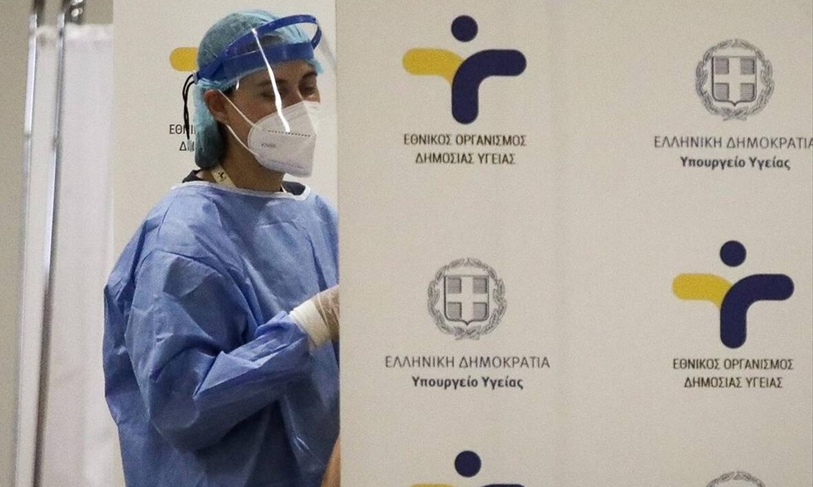 Κορονοϊός: 2.400 κρούσματα σήμερα με 296 επαναλοιμώξεις - Στους 130 οι διασωληνωμένοι