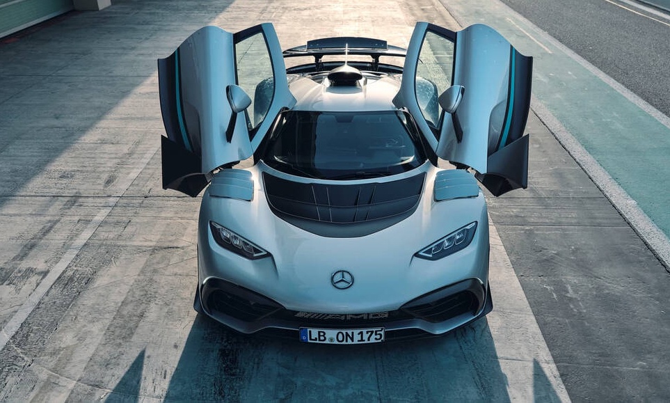 Η Mercedes-AMG One είναι μια F1 με πινακίδες κυκλοφορίας