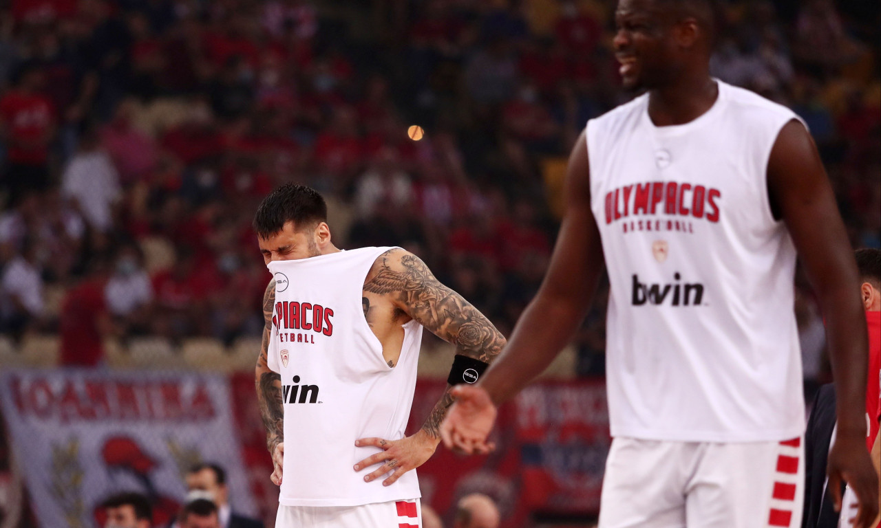 Ολυμπιακός-Παναθηναϊκός ΟΠΑΠ:  «Δεν έγινε χρήση δακρυγόνων, τα καπνογόνα δημιούργησαν πρόβλημα»