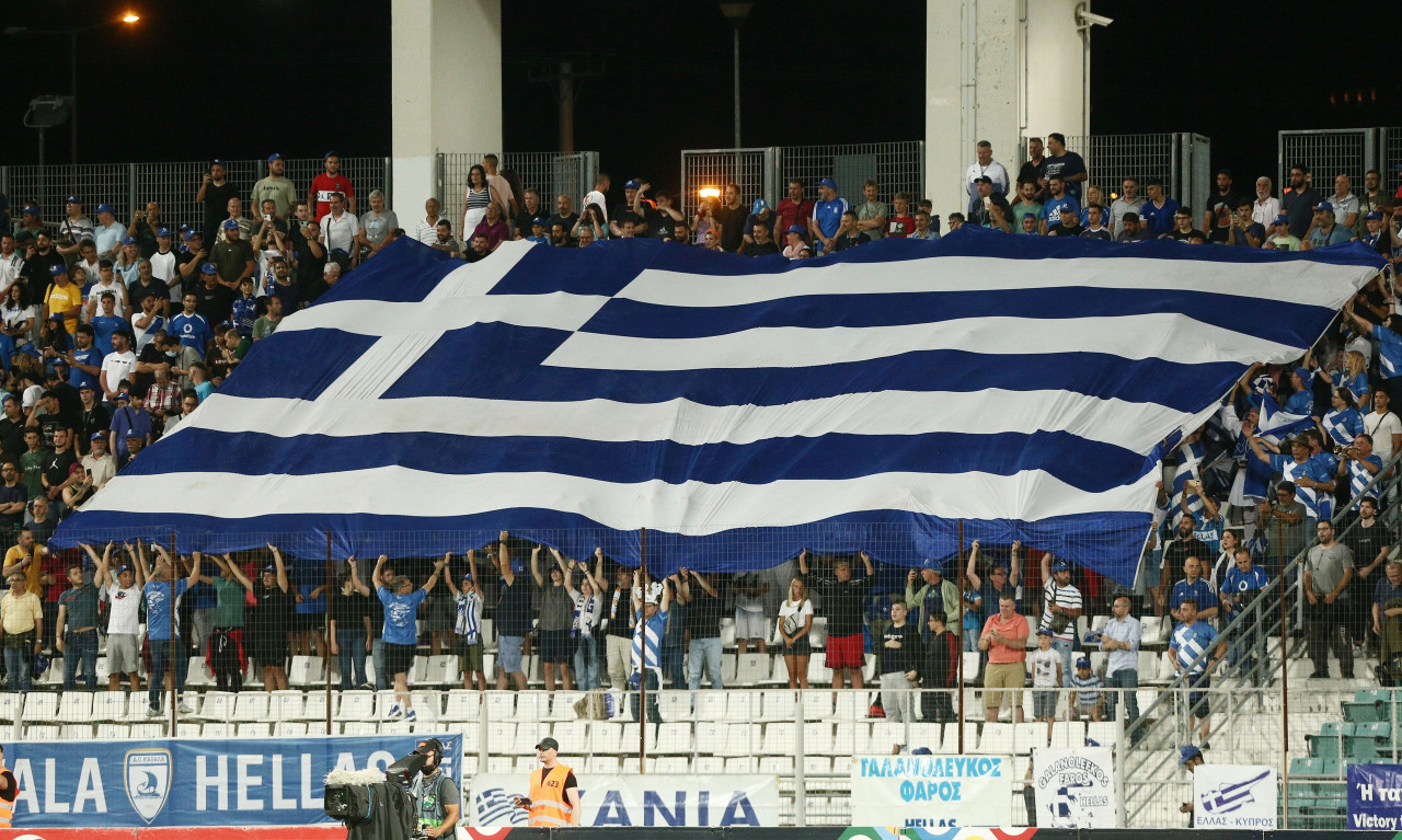 Ελλάδα-Κόσοβο: Κατάμεστο το Πανθεσσαλικό – Εξαντλήθηκαν τα εισιτήρια