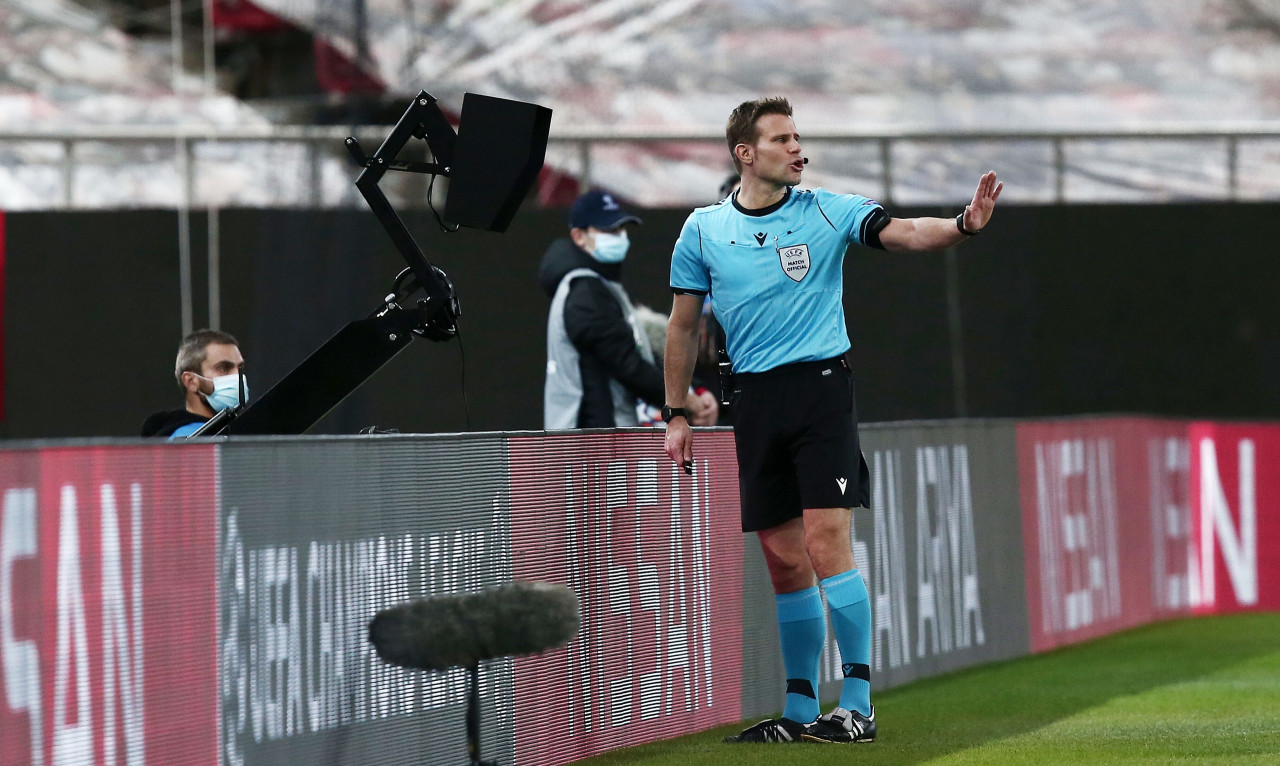 Οι νέοι κανονισμοί στο ποδόσφαιρο - Οριστικά συνεχίζονται οι πέντε αλλαγές