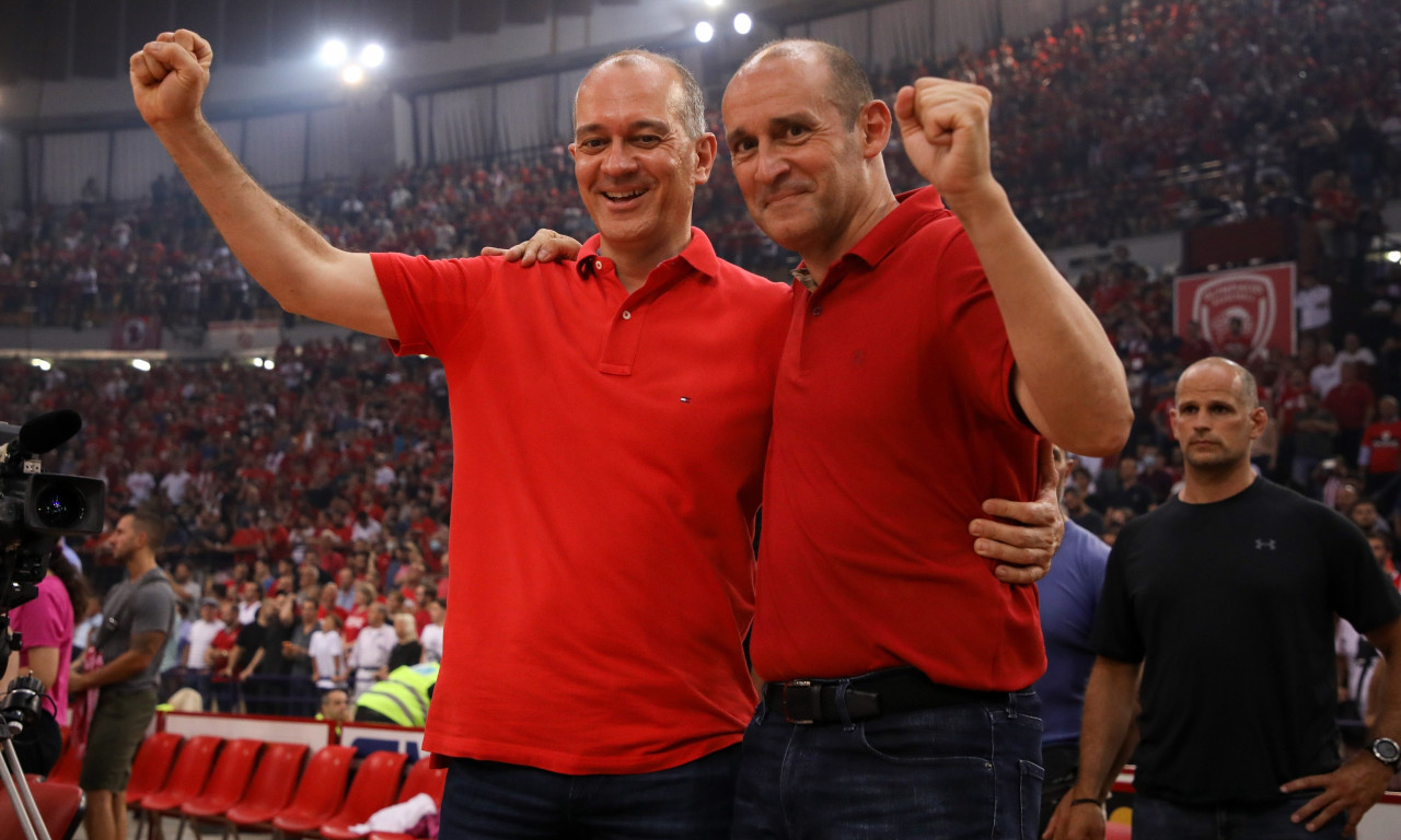 Αγγελόπουλοι: «Φύγαμε με μεγάλο οικονομικό και ψυχικό κόστος» (video)