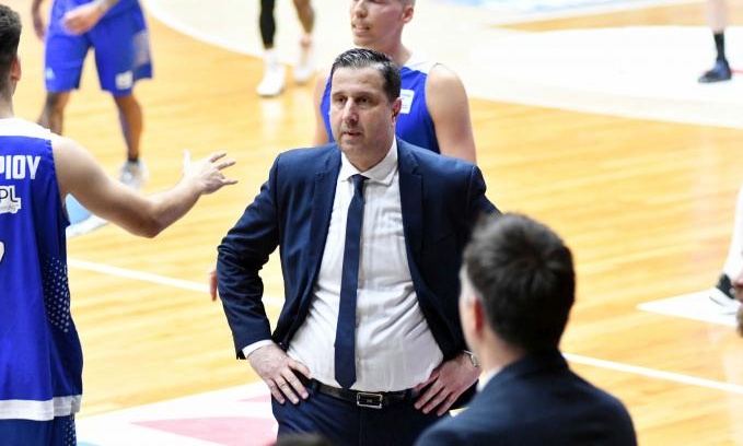 Τακιανός: «Εύχομαι οι τραυματισμοί των Μούντι, Καράμπελα να μην είναι σοβαροί» (video)