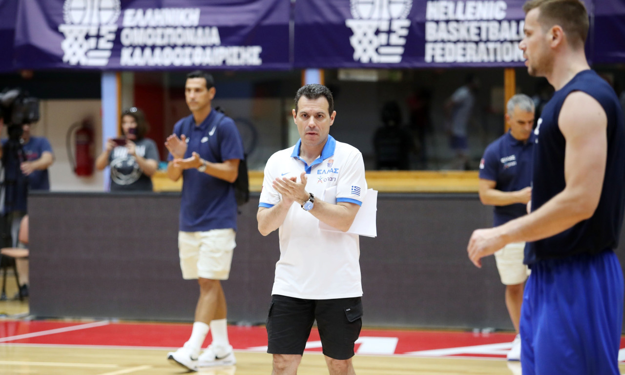 Ελλάδα-Μ. Βρετανία: Ψάχνει νίκη στο ντεμπούτο Ιτούδη