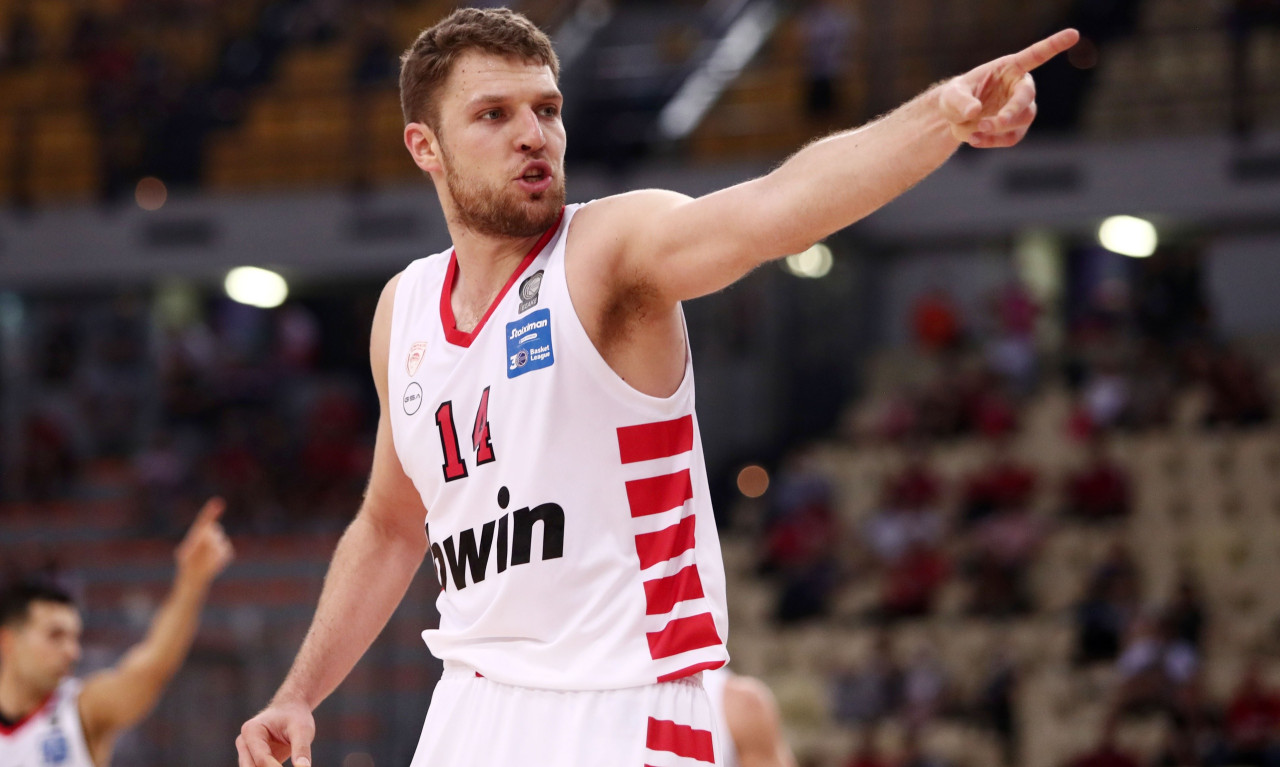 Προκριματικά Παγκοσμίου Κυπέλλου 2023: Τρομερή εμφάνιση από τον Βεζένκοφ αλλά τον λύγισε η Λιθουανία