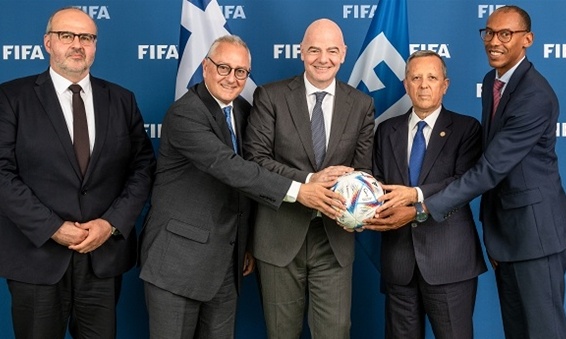 ΕΠΟ: Συναντήθηκε με Ινφαντίνο στο Παρίσι ο Μπαλτάκος (video)