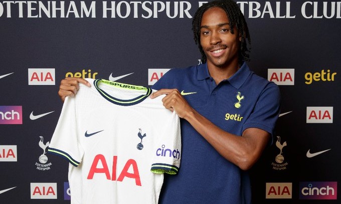 Τότεναμ: Ενίσχυση με Σπενς
