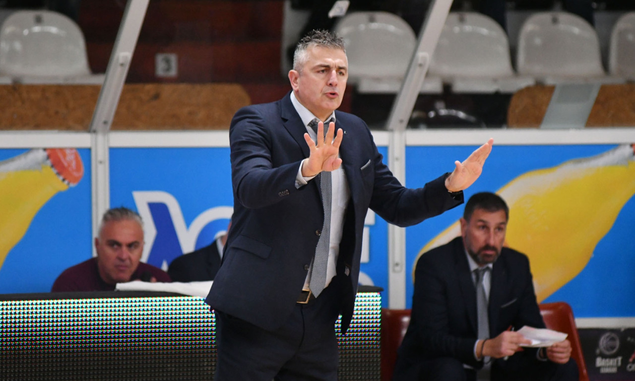 Απόλλων Π.: Τα βρήκε με τον Νικ Γκρίφιν!