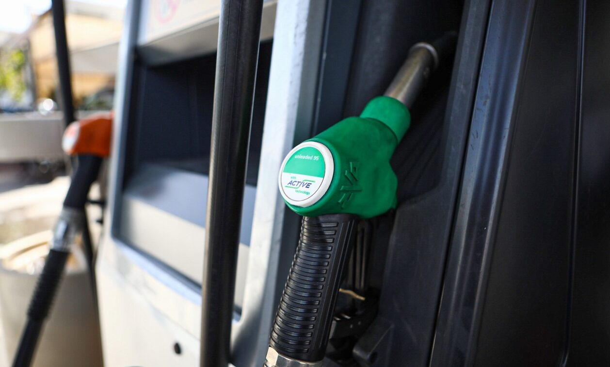 Fuel Pass 2: Πάνω από 1,8 εκατ. αιτήσεις - Τα βήματα και το «κλειδί» για την ψηφιακή κάρτα