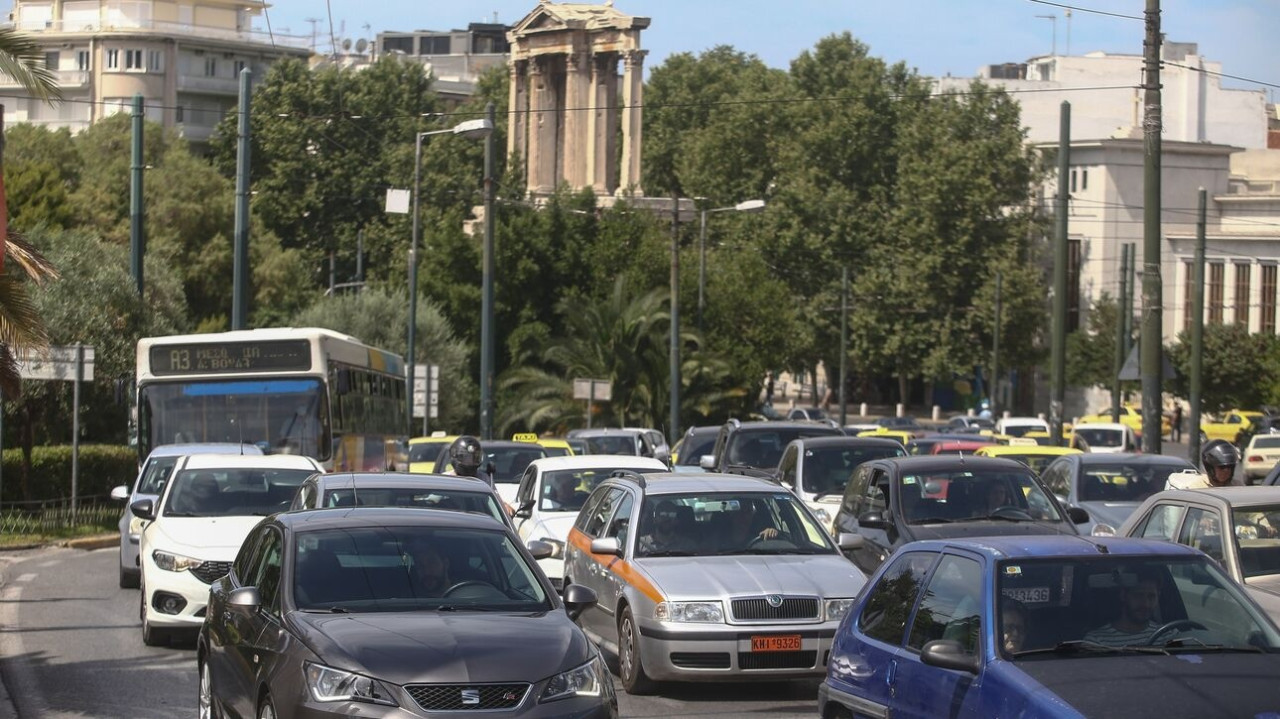Νέος Κώδικας Οδικής Κυκλοφορίας: Μείωση των ορίων ταχύτητας και πληρωμή προστίμων μέσω e-banking
