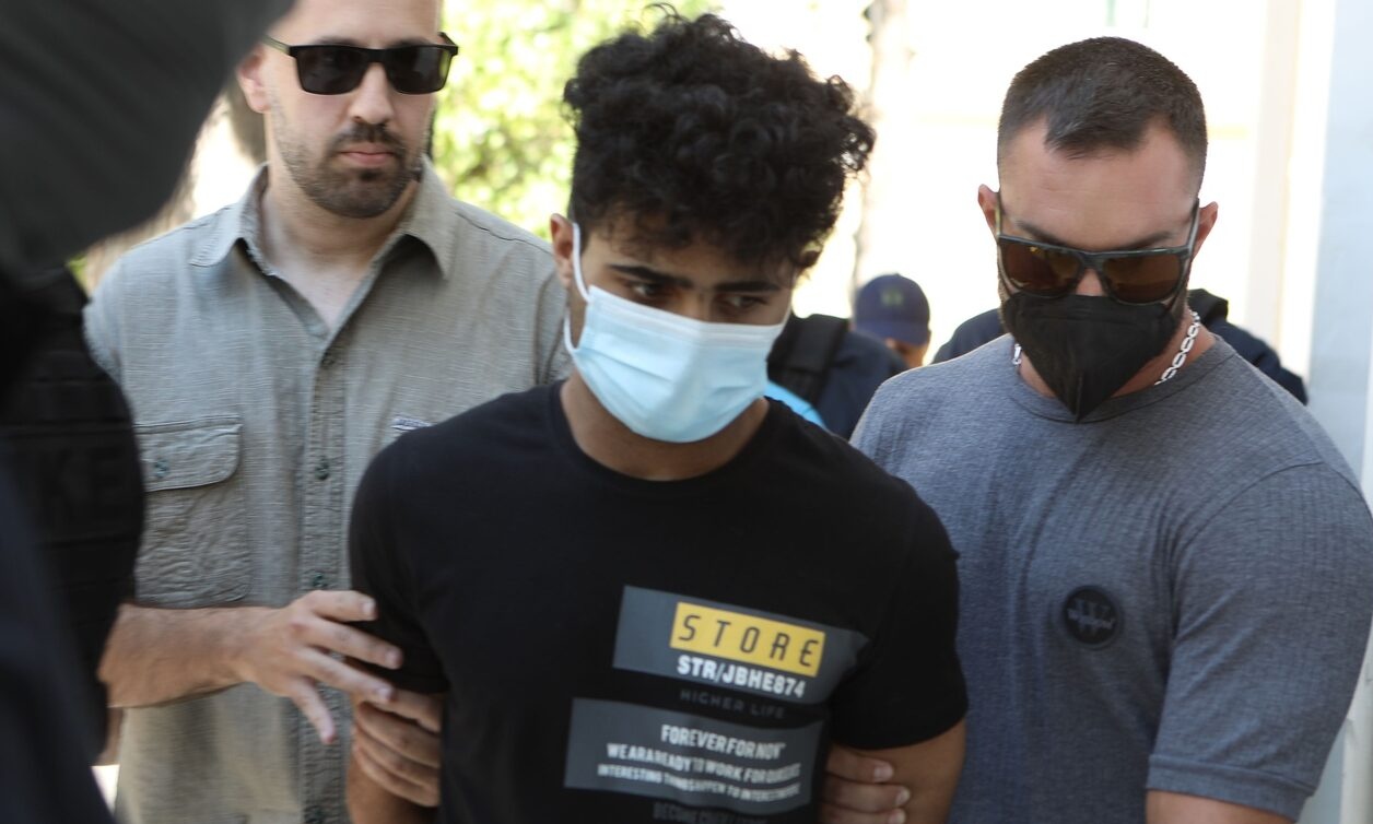 Γυναικοκτονία Περιστέρι: Ενώπιον του ανακριτή ο Πακιστανός - Τα πέντε μαρτυρικά λεπτά της Νικολέτας