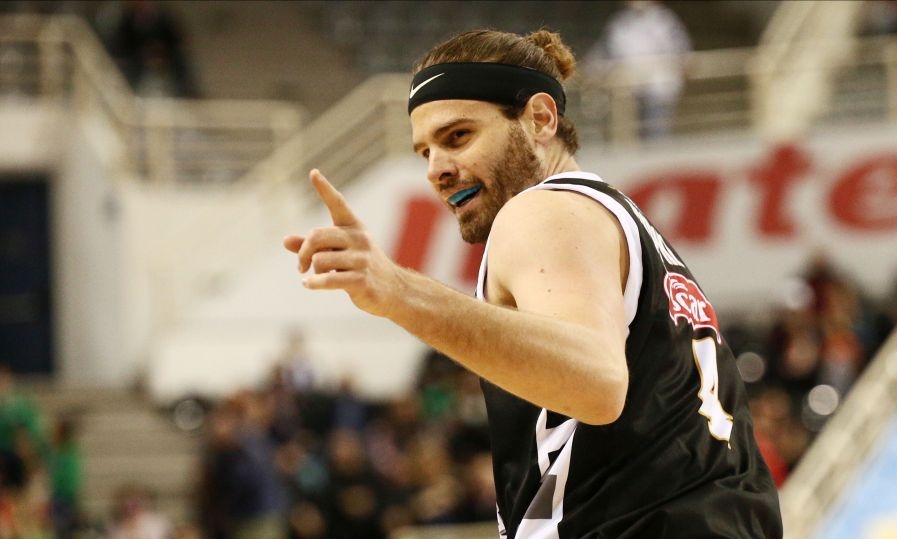 Απόλλων Πάτρας: Παραμένει Πατρινός ο Μπόγρης